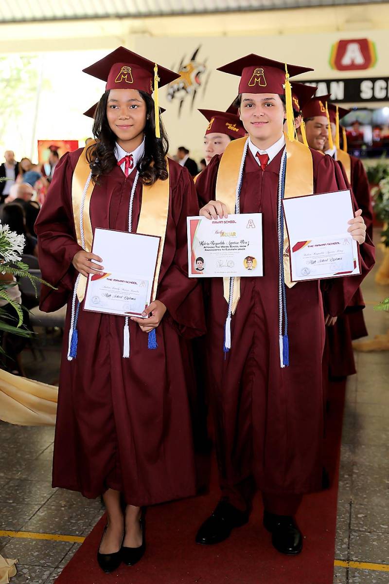 Graduación 2024 de Mayan School