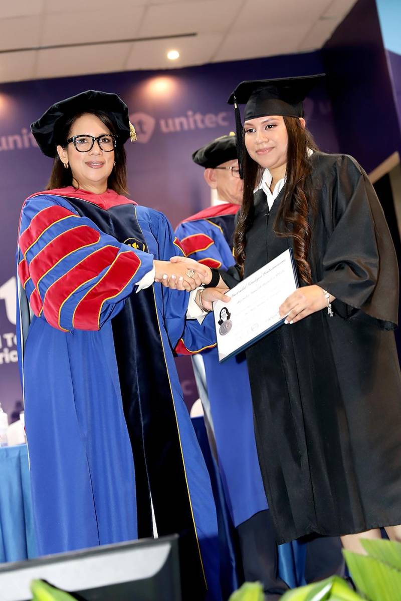 Graduaciones de Pregrado de UNITEC TGU 2025