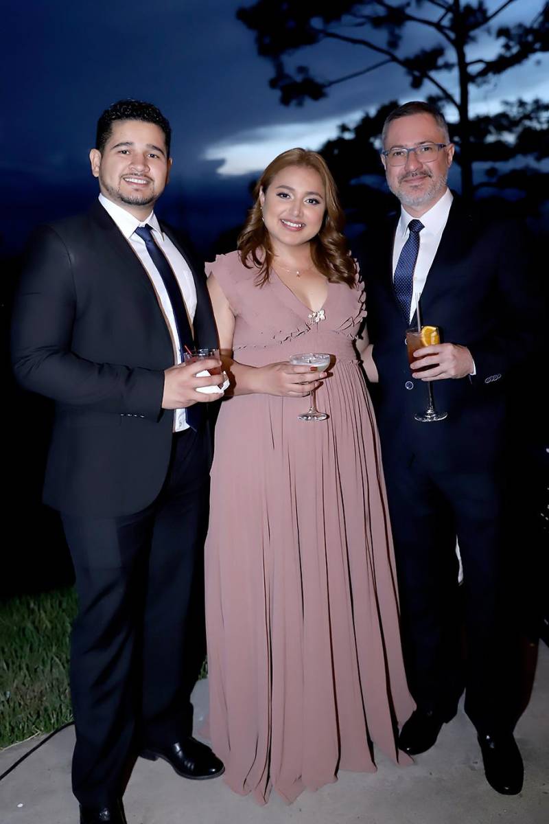 La boda de Iván Wolozny y Jacqueline Bográn