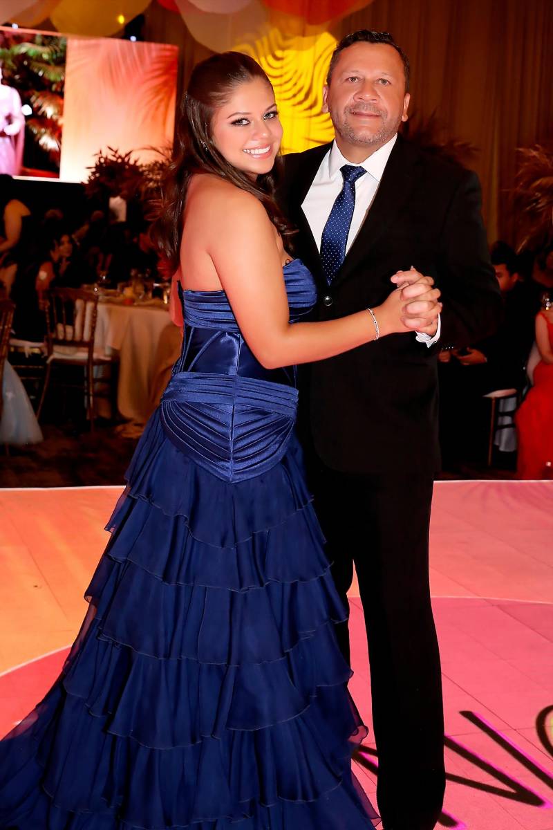 Megan Valladares y su padre Francisco Valladares. 