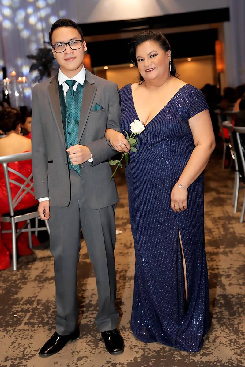 DESFILE DE PADRES E HIJOS DE LA PROM NIGHT 2023 DE LA ELVEL SCHOOL