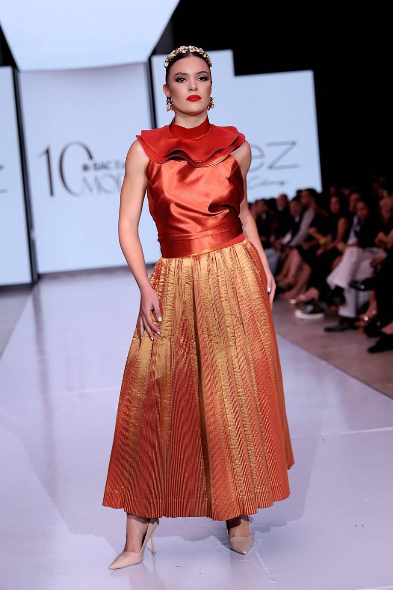 Diez por Miguel Chong en Bac Estilo Moda 2025