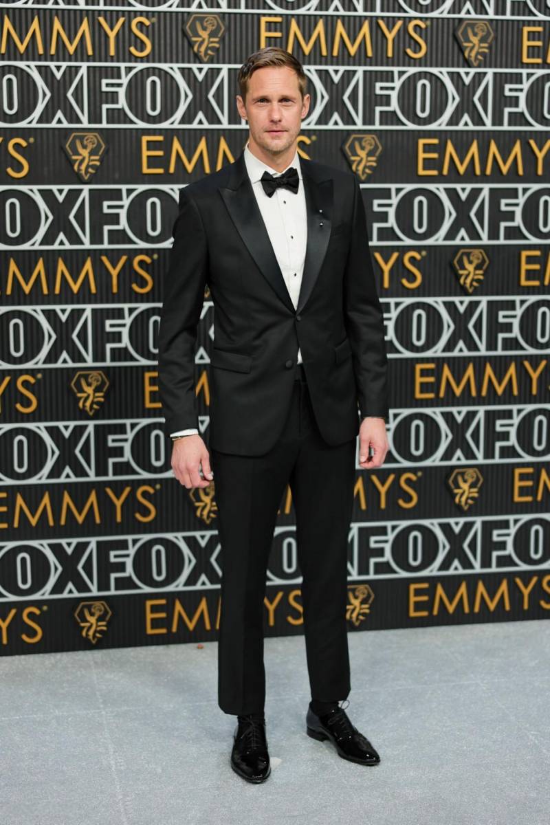 Alexander Skarsgård.