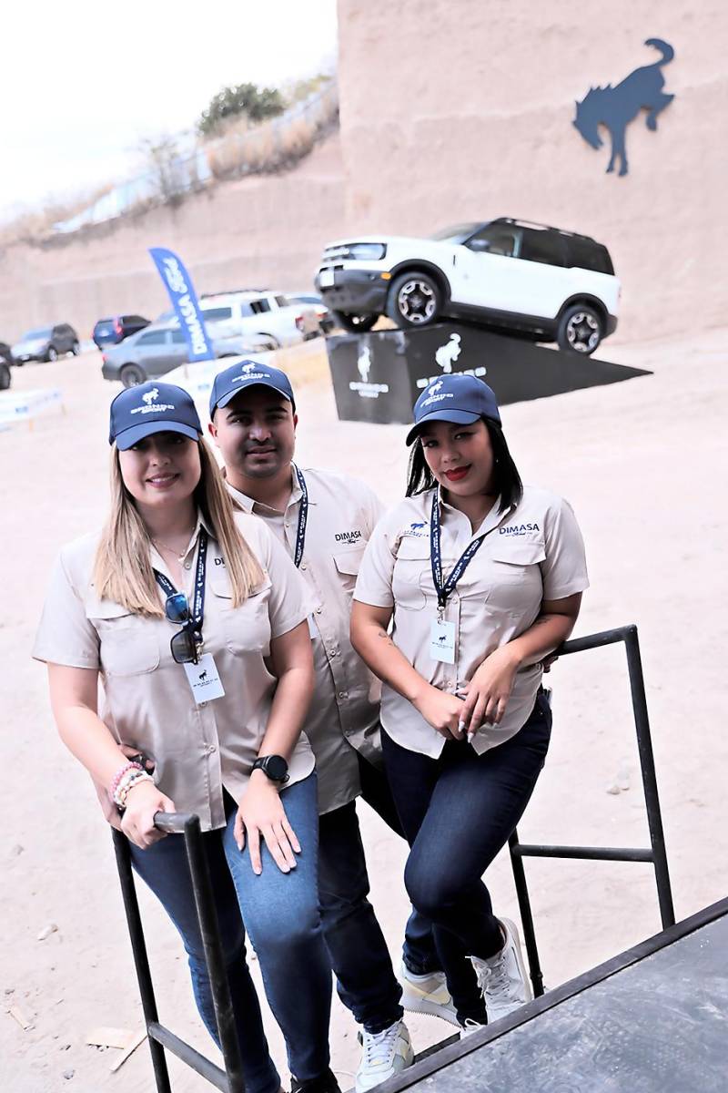Heydi Armijo, Daniel Escobar y Nicole Pineda