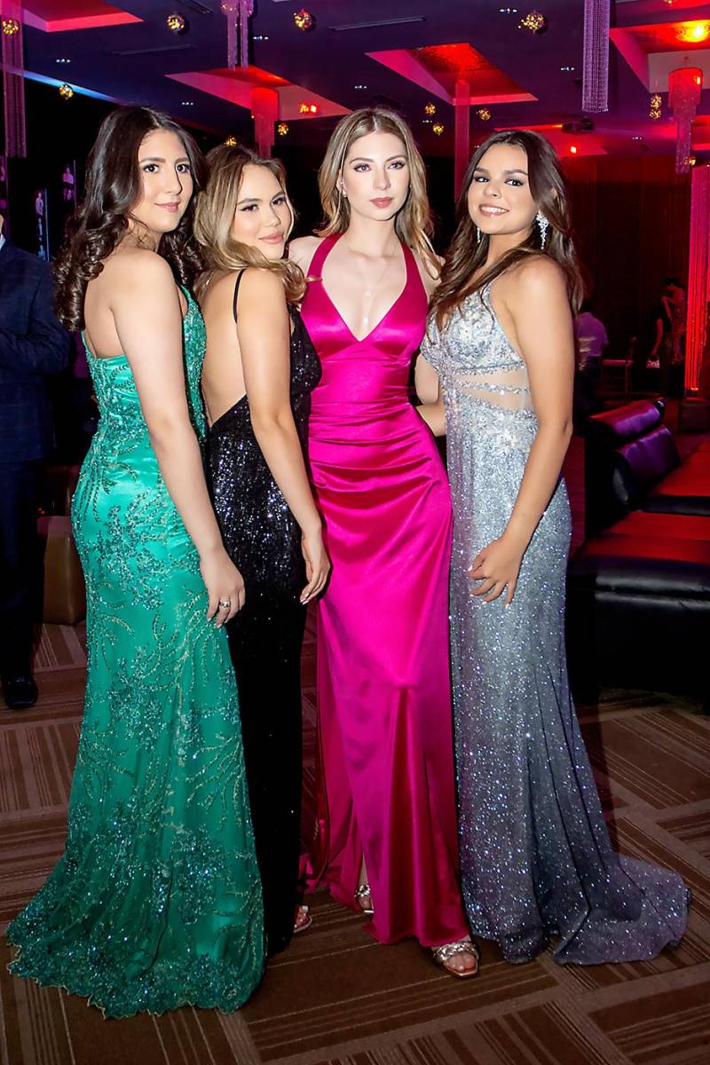 Sophia Alvarado, Julieta Fernández, Kristina Millenstead y Lucía Ferrera 