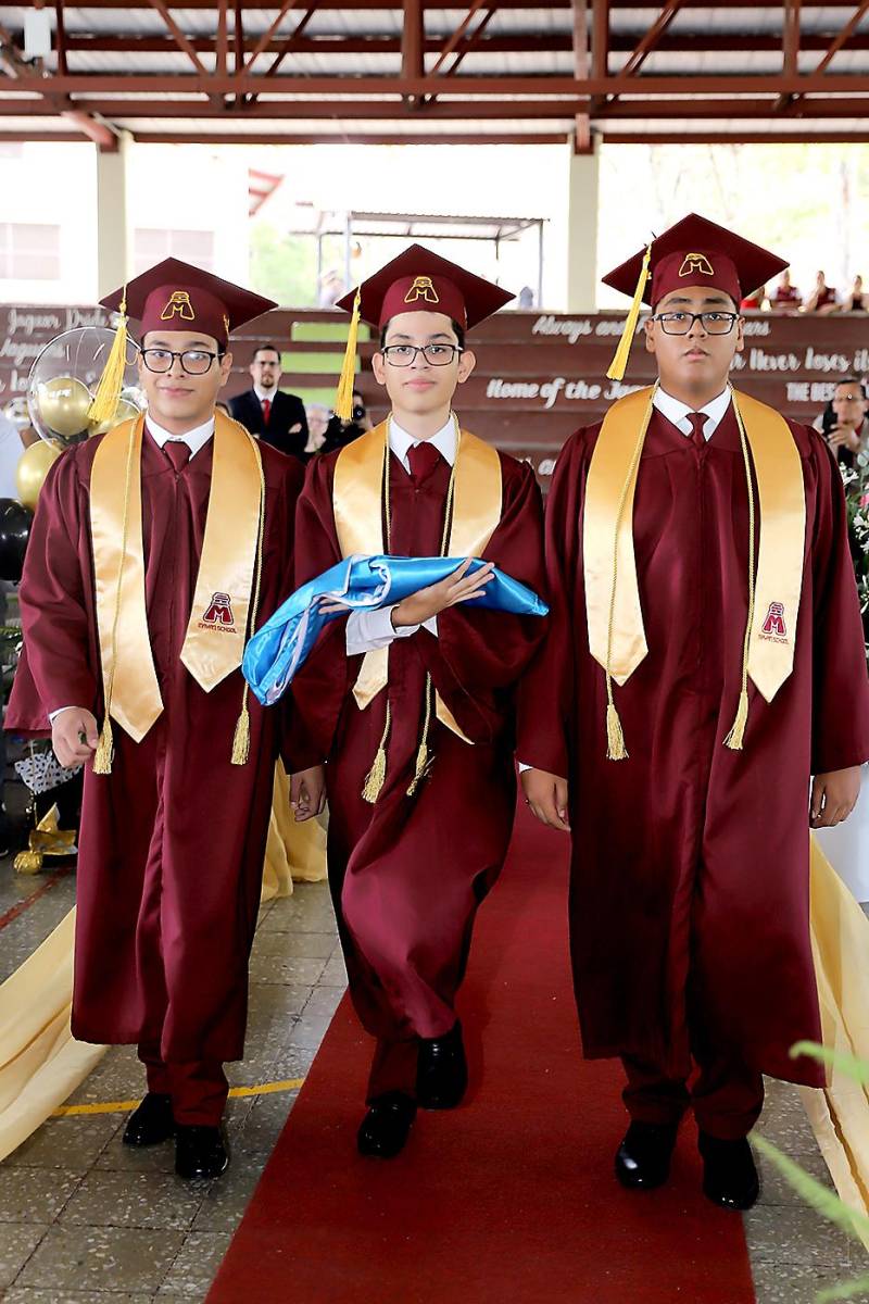 Graduación 2024 de Mayan School