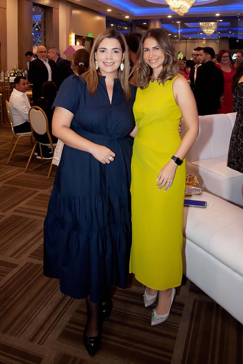 Sara Zepeda y Fabiola Cañas.