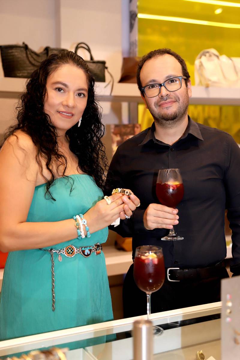 Sandra Silva y José Razo.