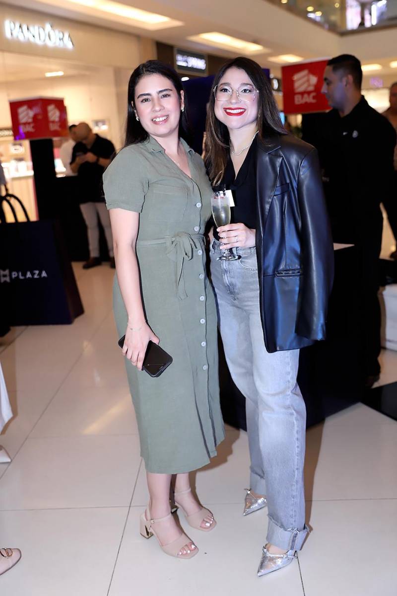 Samaria Córdova y Paola Perdomo.