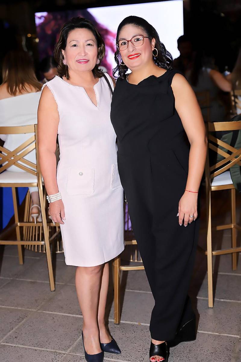 Marcia Vásquez y Rebeca Chacón