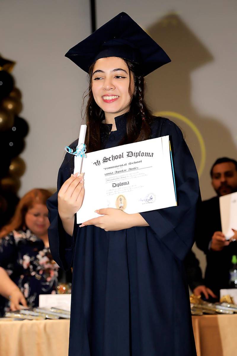 Entrega de títulos de la Intercontinental School 2023