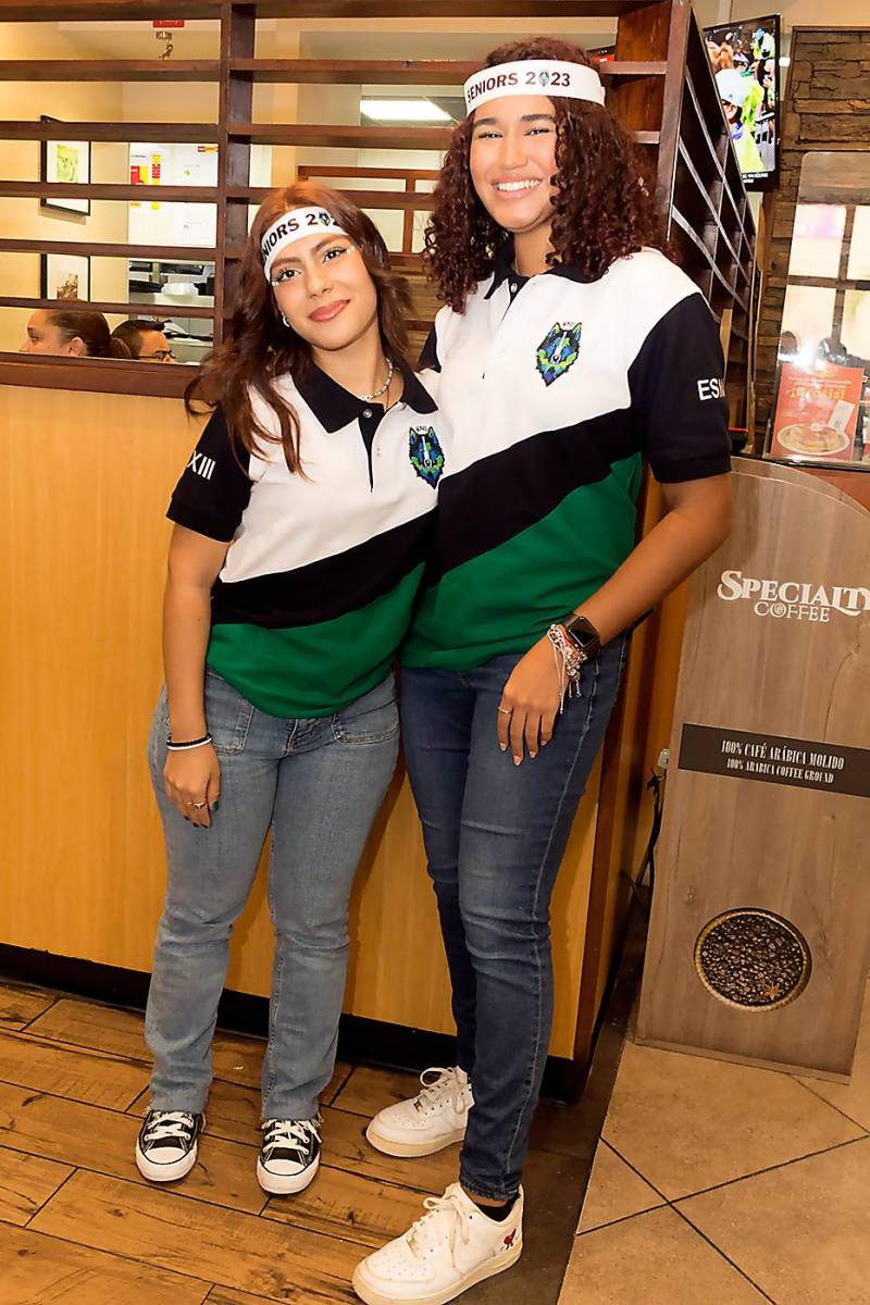 Jimena Salazar y Victoria Aparicio.