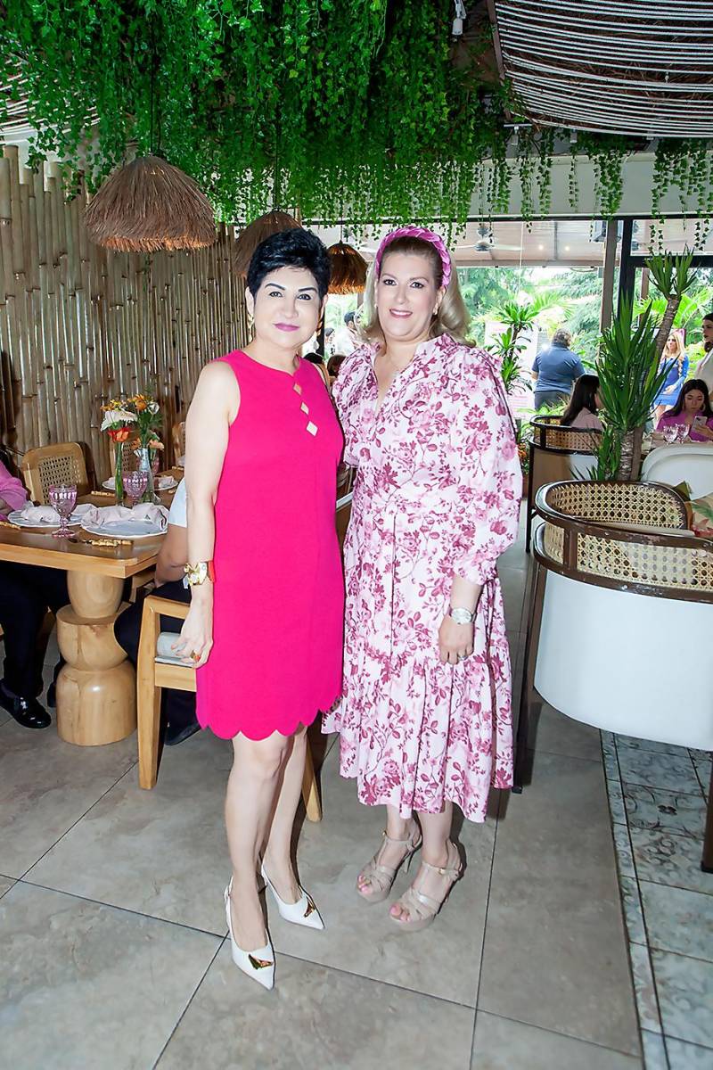 María Antonia Rivera y Giselle Downing.