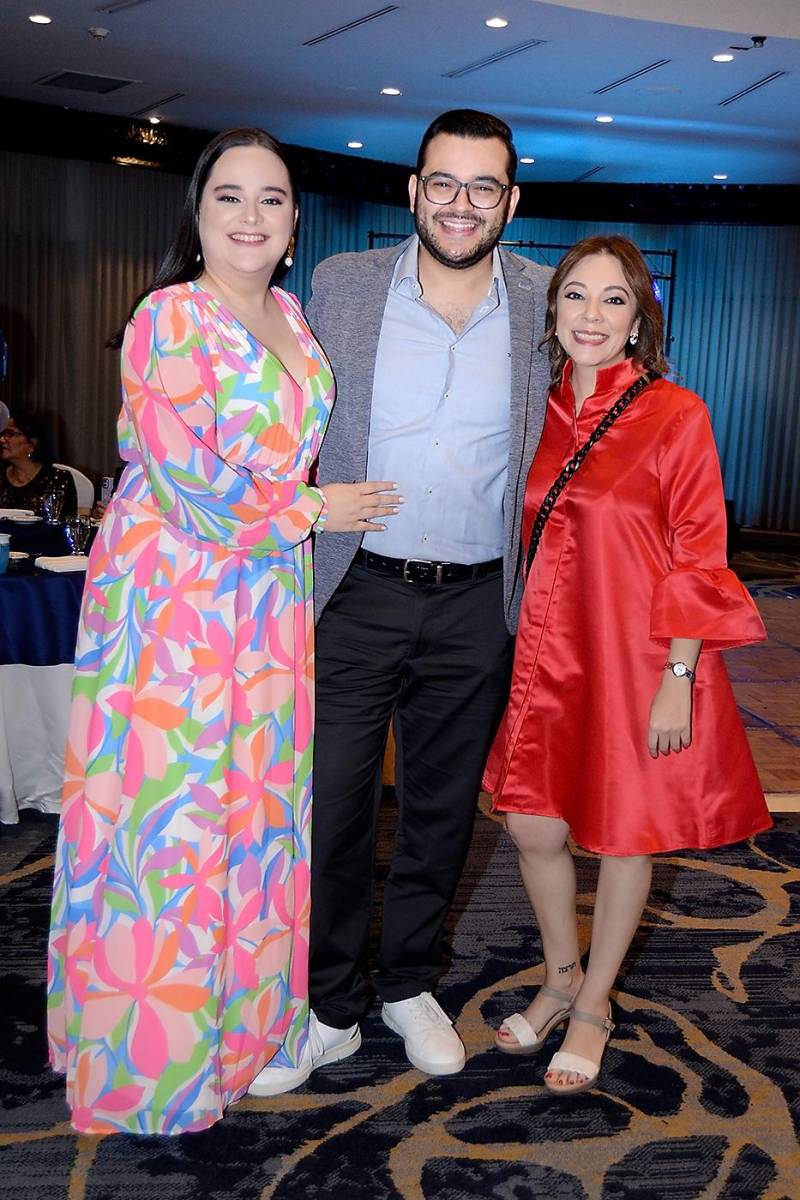 Eva Ortez, Gabriel Ortez y Tirza Otero.
