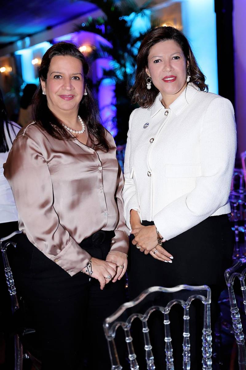 Karla Simón y Lizanka Guevera.