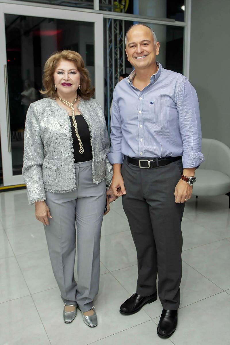 Maritza Soto y Jason Hawit.