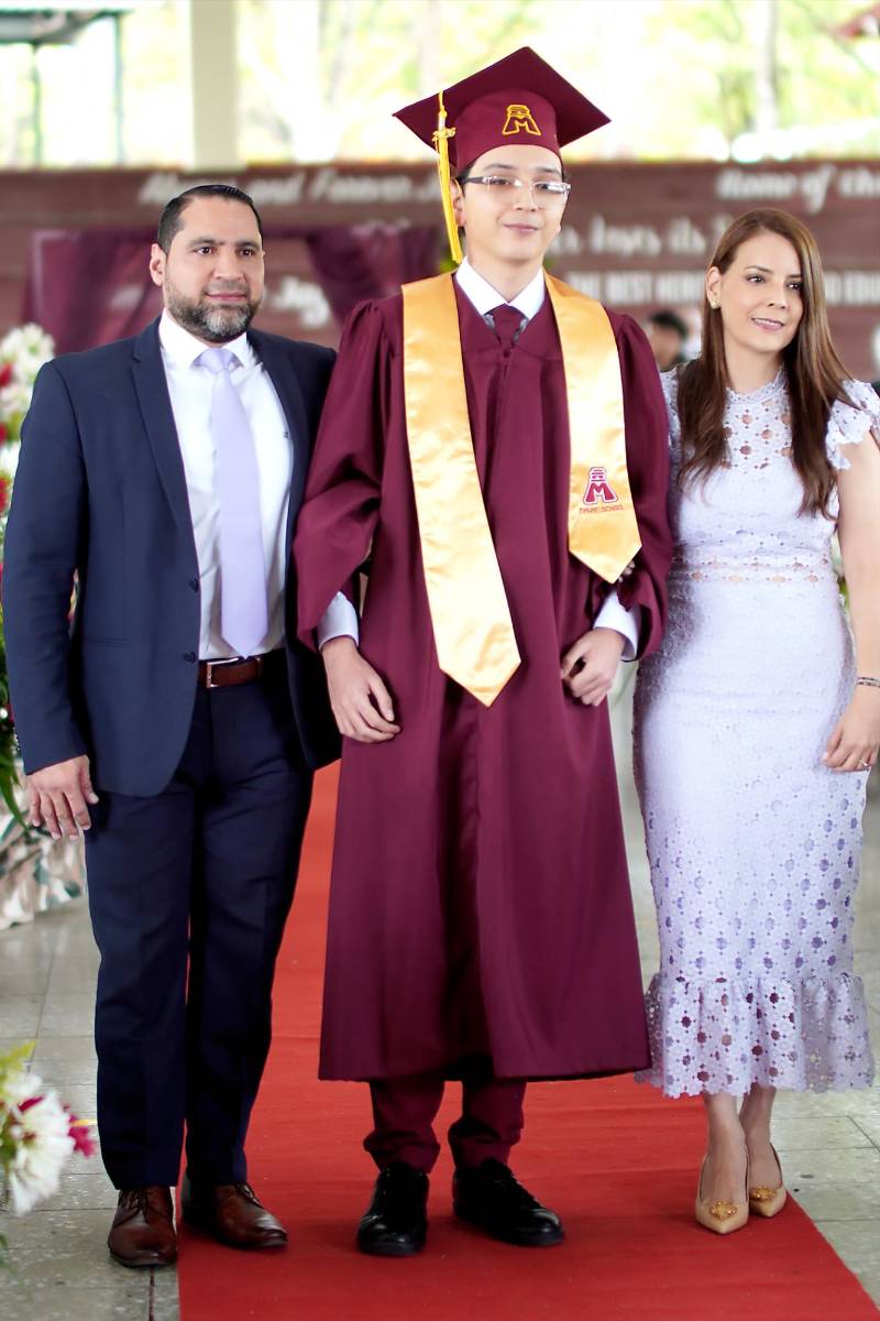 Graduación de los seniors 2026 de Mayan School