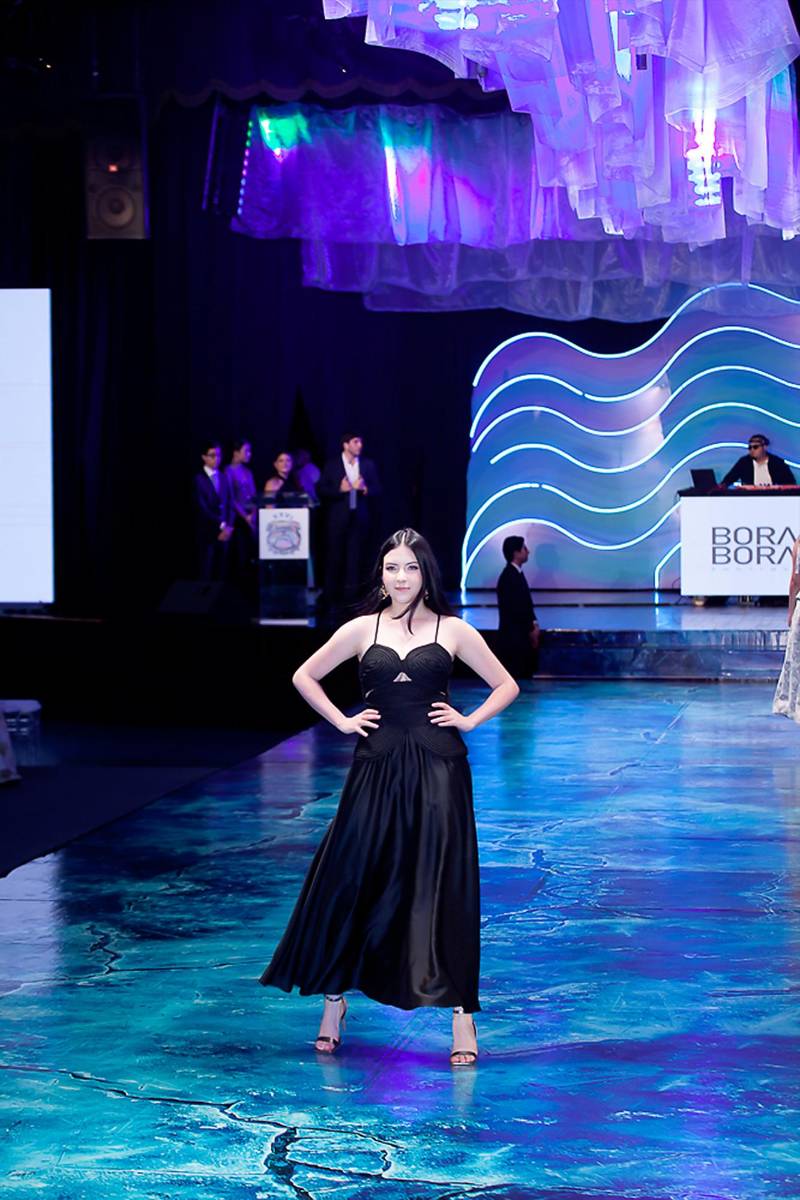 Senior Fashion Show 2026 de la Escuela Internacional Sampedrana, parte 1