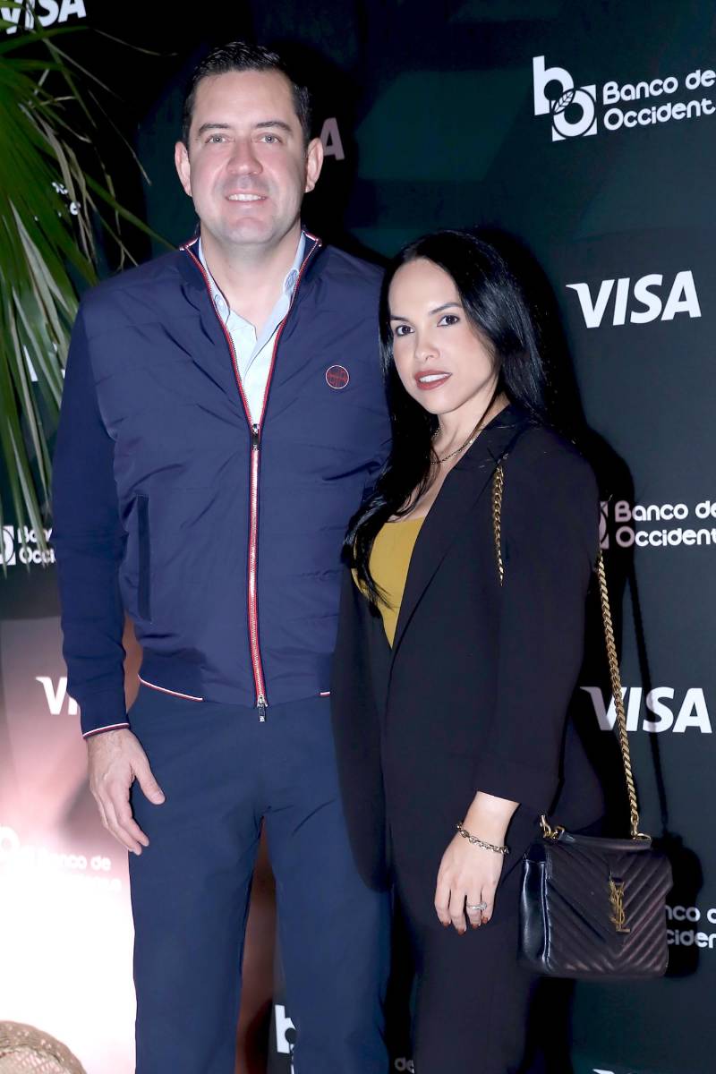 Emilio Hernández Hércules y Diana Moya.