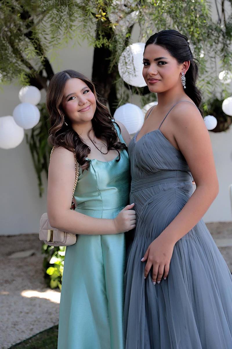 Gianna Lagunes y Mariana Paz.