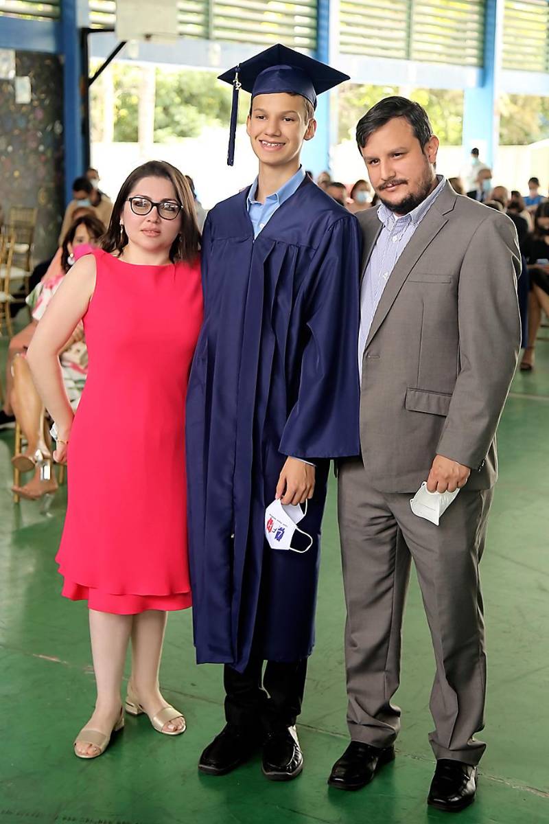Entrega de títulos del Liceo Franco Hondureño 2022