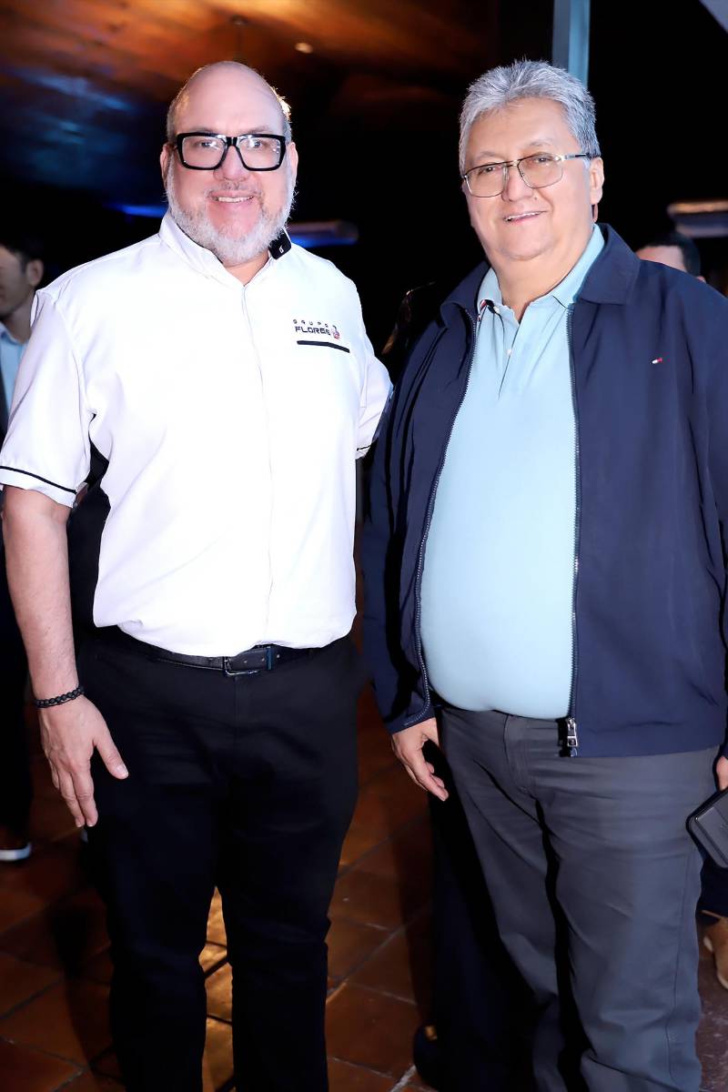 Allan Licona y Roger Espinoza.