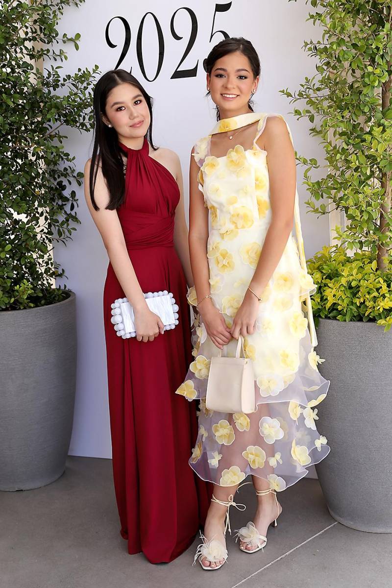 Indhira Chico y Daniela Benítez.