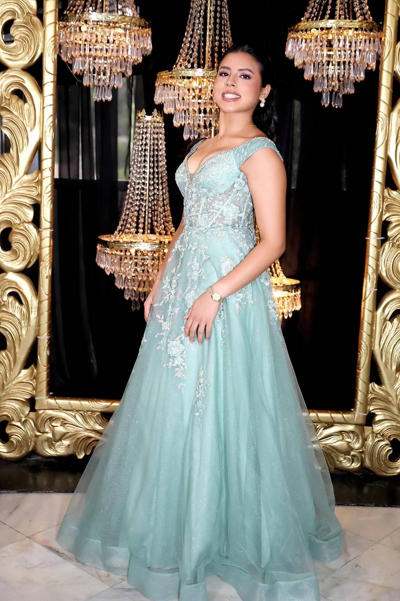  Ana Cáceres 