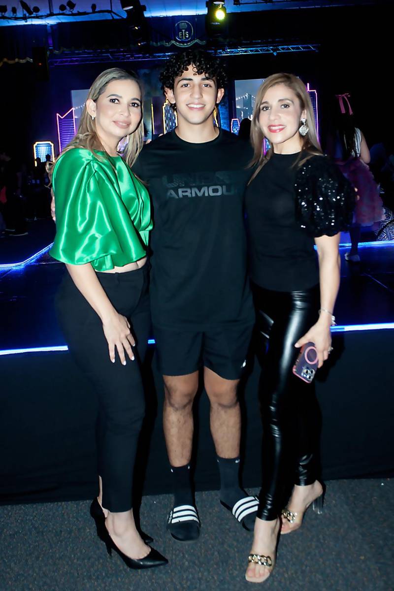 Sabrina Alas, Steven Chávez y Mildred Banegas.