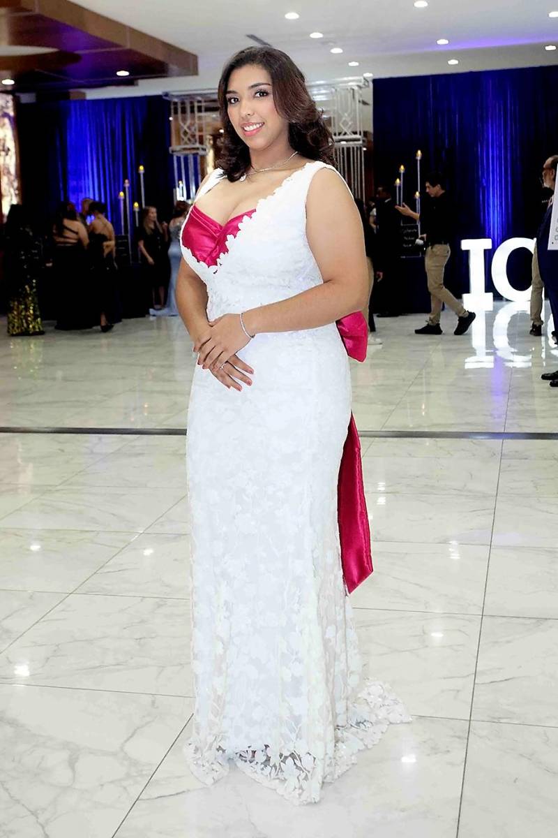 Michelle Flores.