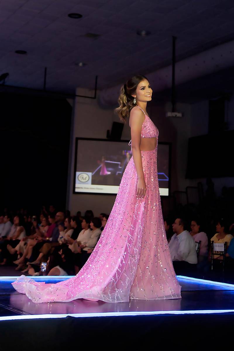 Camila Serrano.