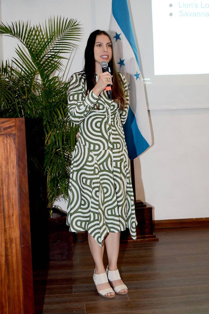 Ana Rocío Merriam, Elementary School Principal, explicó que el Learning Center es el reflejo de la misión de Macris School: educar con fe, valores y excelencia académica.