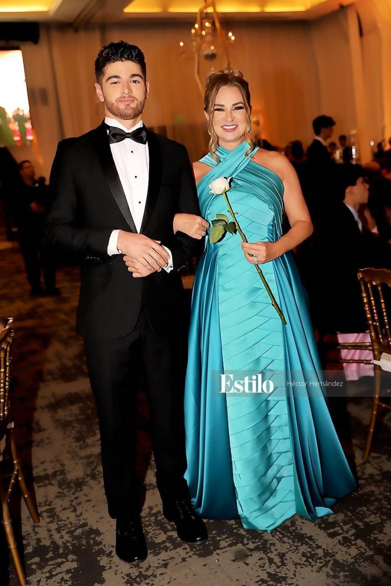  Sebastian U. Álvarez y Helena Álvarez