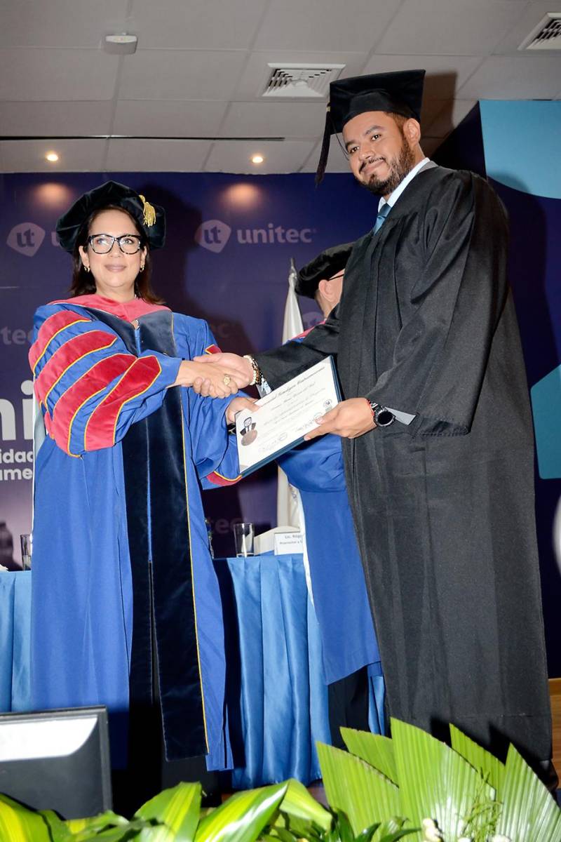 Graduaciones de Posgrado de UNITEC de Tegucigalpa 2025