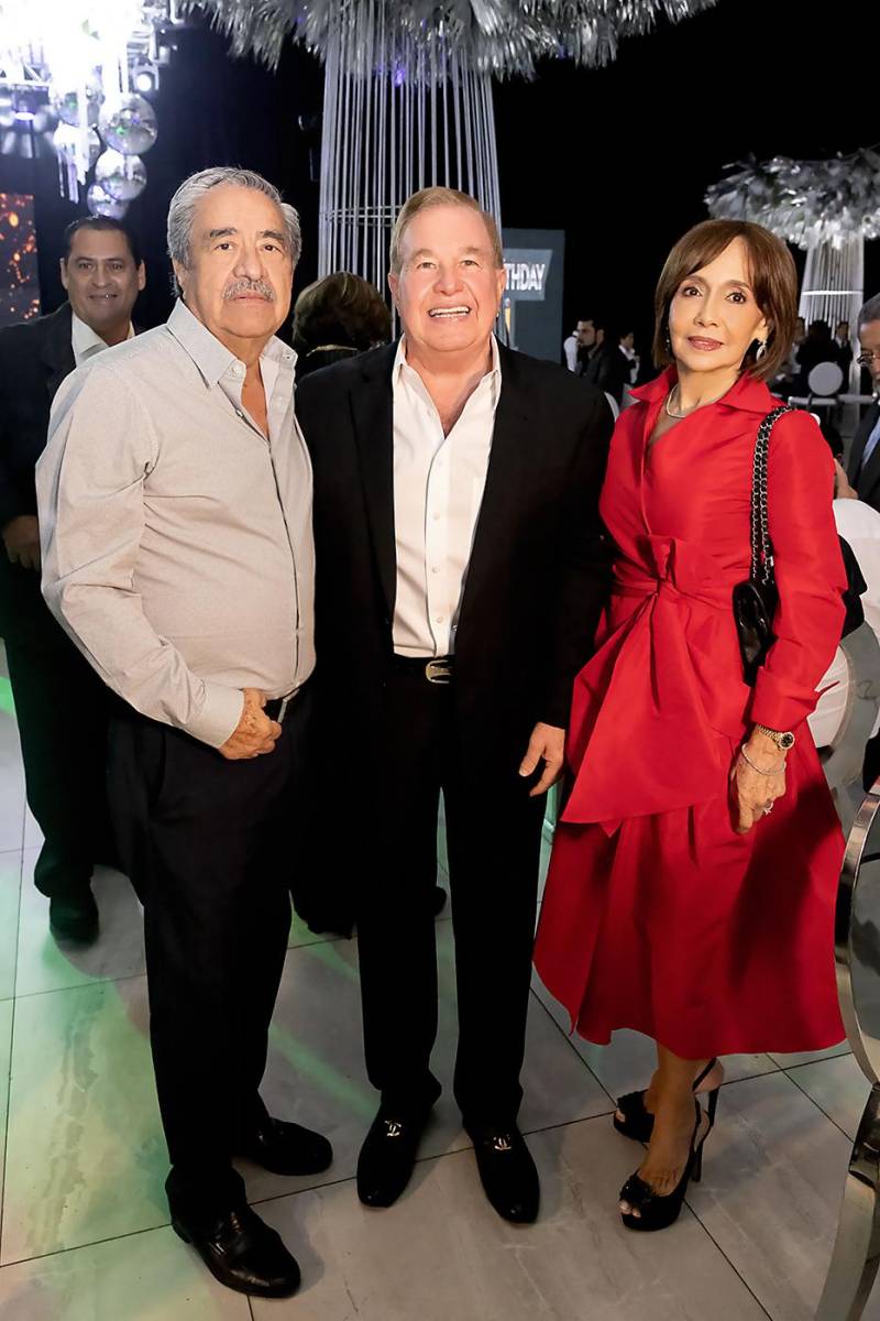 Rafael Flores, Afif Diek y Patricia de Flores