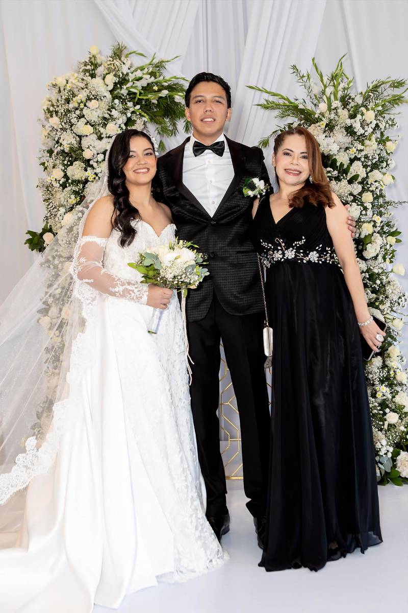 Andrea Altamirano, Yitzhak Burgos y Meletzis Villafranca