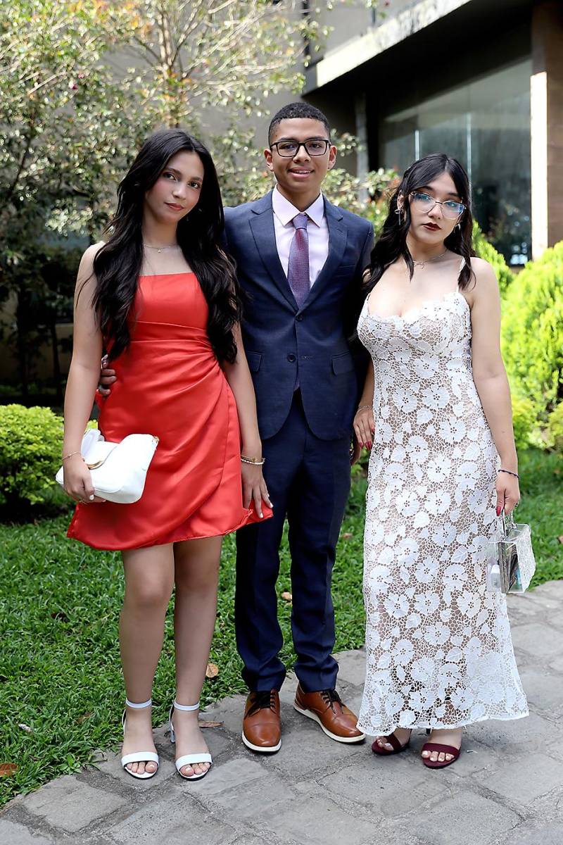 Ashley Midence, Seth Paisano y Sthevany Pinto.