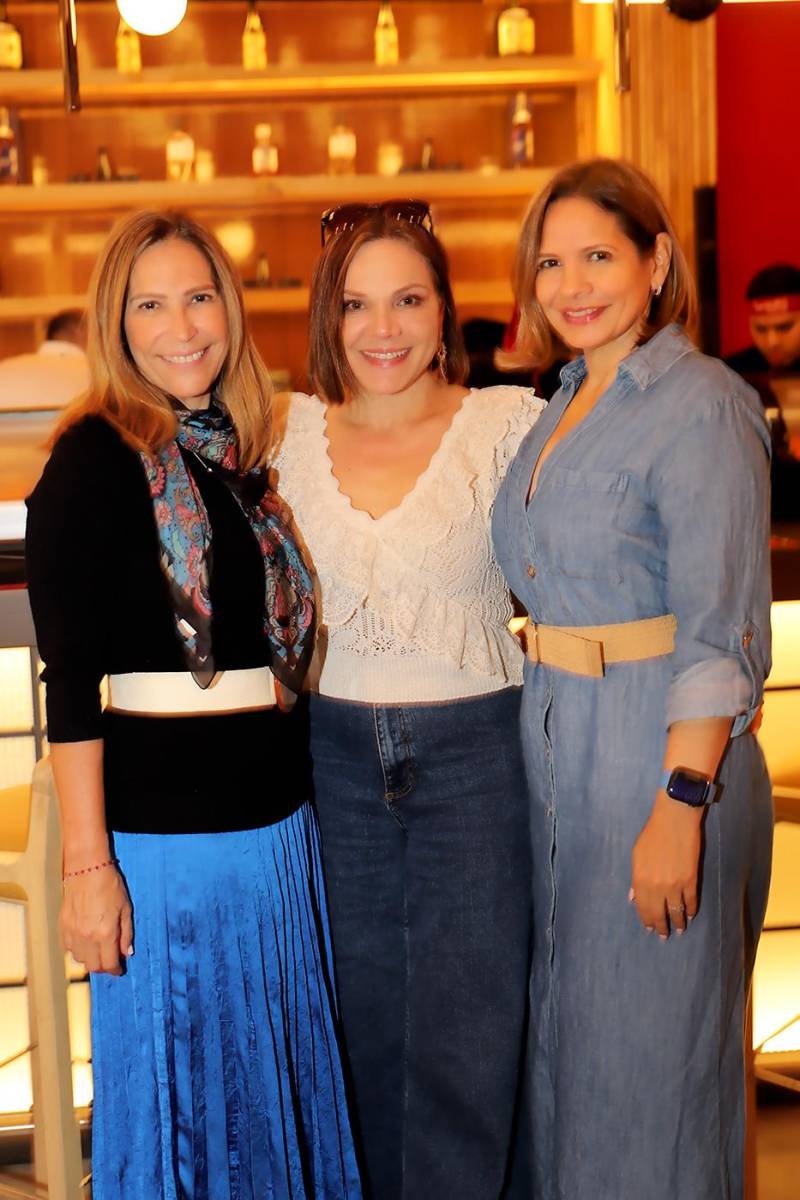 Elena Williams, Casie Vega y Tatiana Zelaya