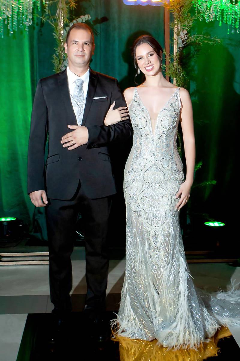 Juan Carlos Herdocia y su hija Lourdes Janine