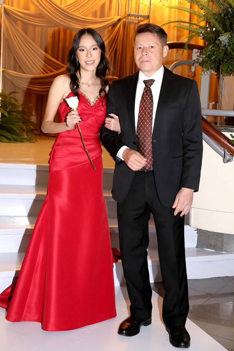 Emilie Berrios y su padre Héctor Berrios.