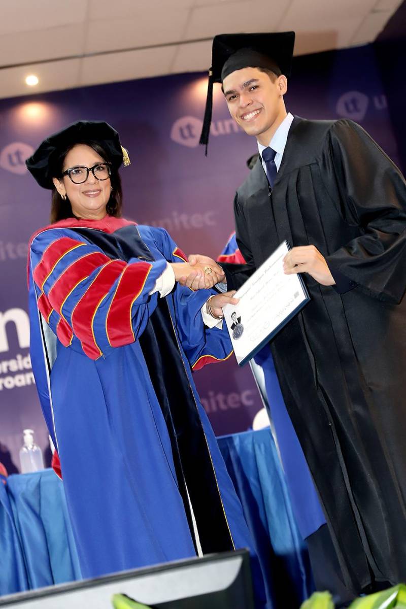 Graduaciones de Pregrado de UNITEC TGU 2025
