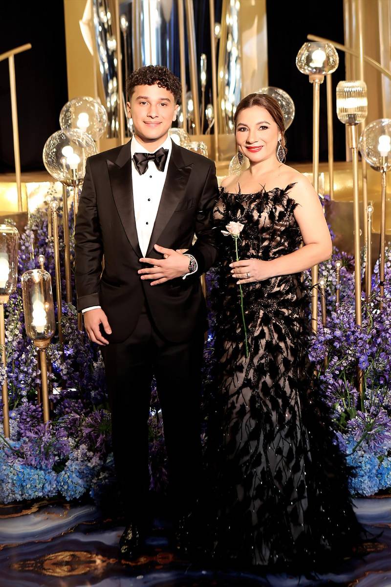 Desfile de padres e hijos en la Prom 2026 de la Escuela Americana de Tegucigalpa