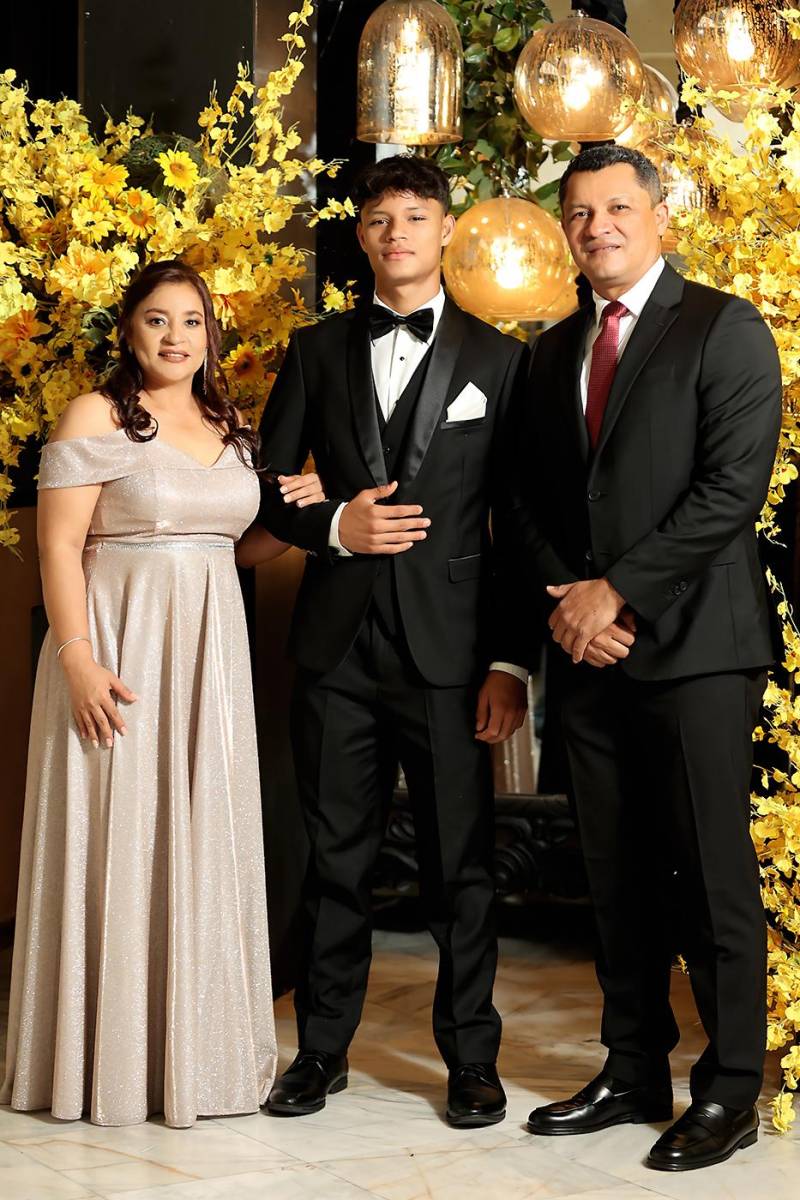 Invitados de la prom 2025 de Dowal School