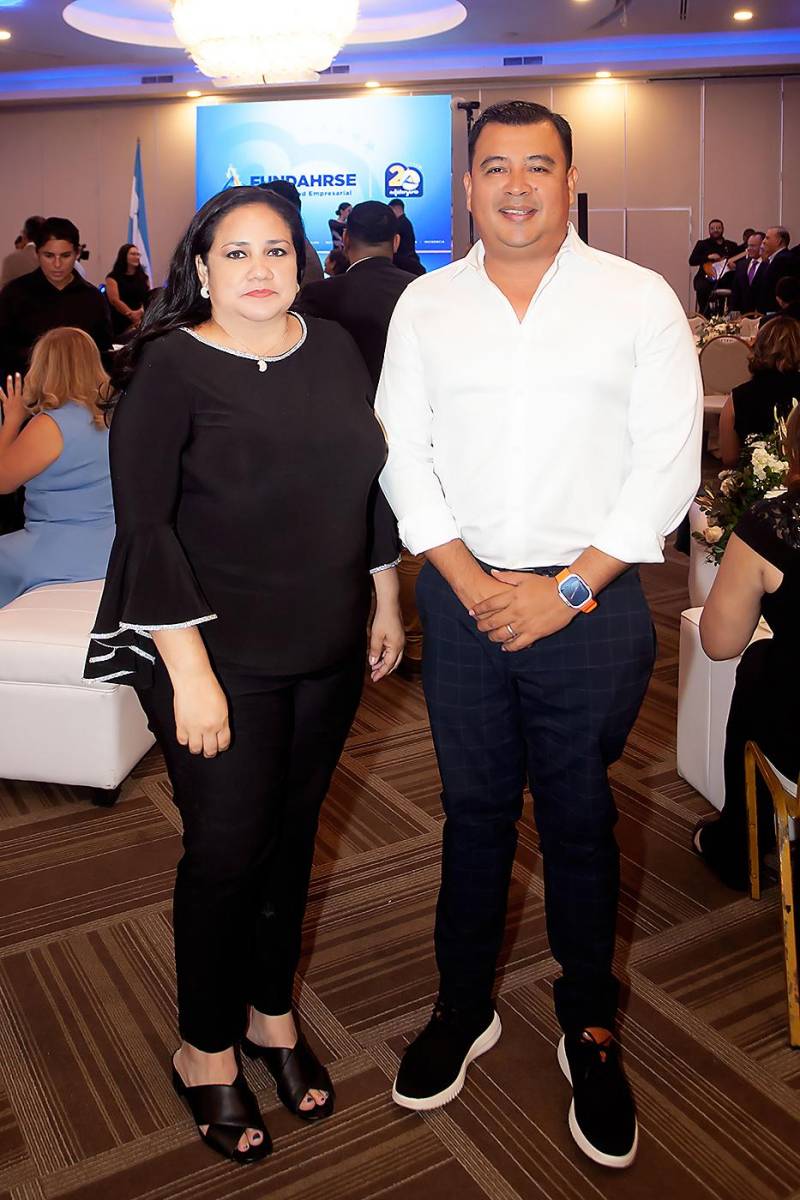 Valeria Linarte y Frank Pereira.