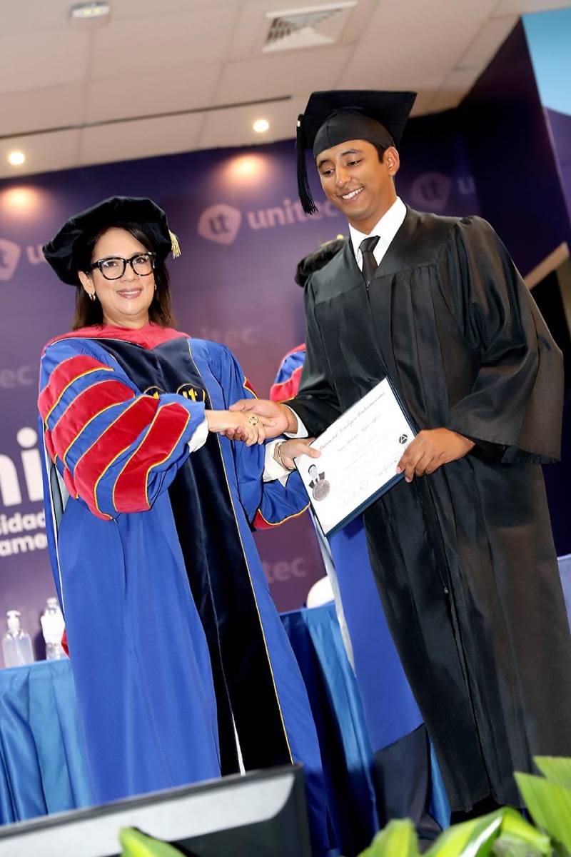 Graduaciones de Pregrado de UNITEC TGU 2025