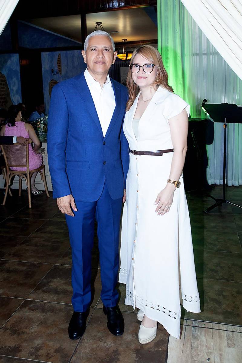 Neptali Pineda y su hija Pamela.