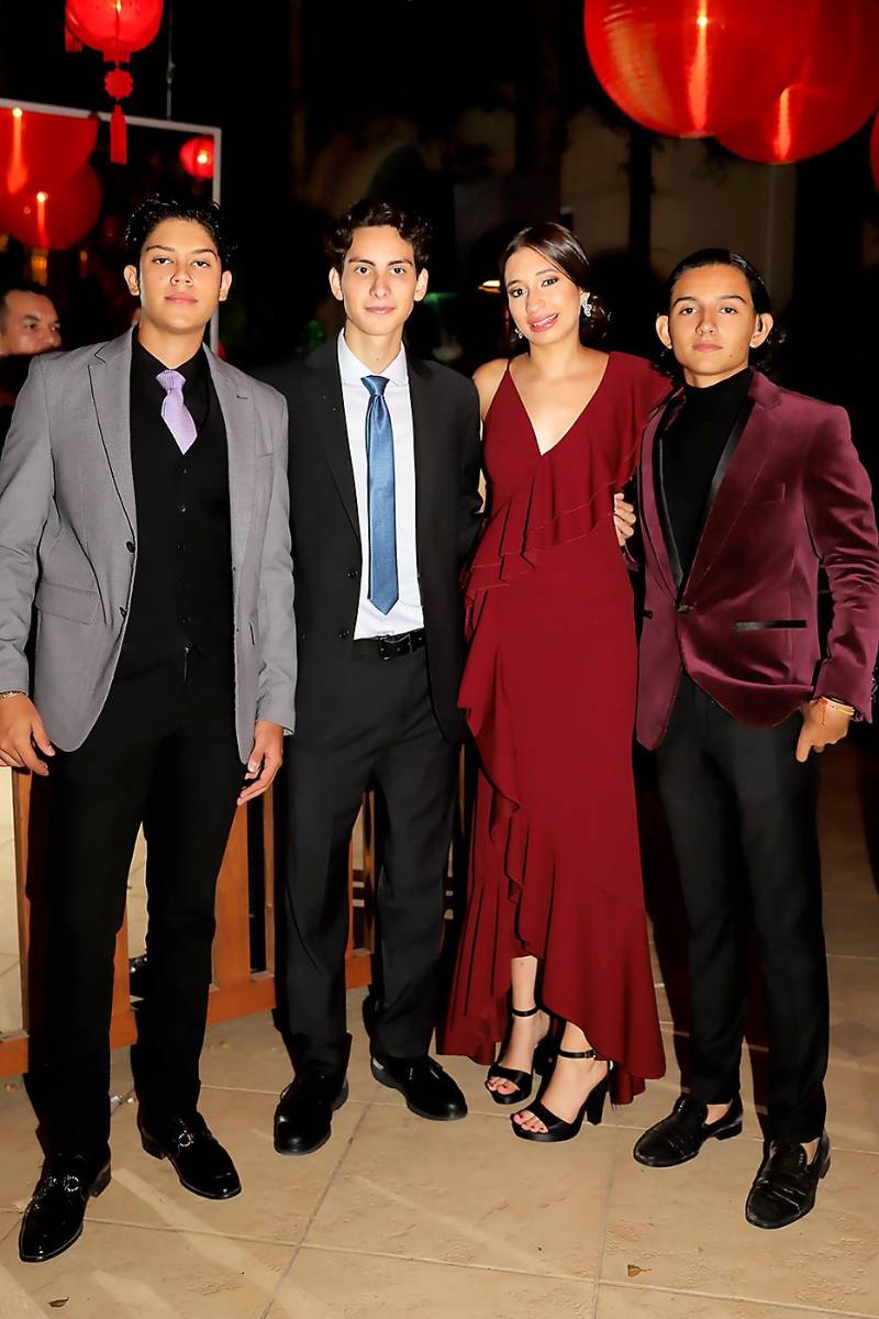 Senior Dinner 2023 de la Escuela Americana