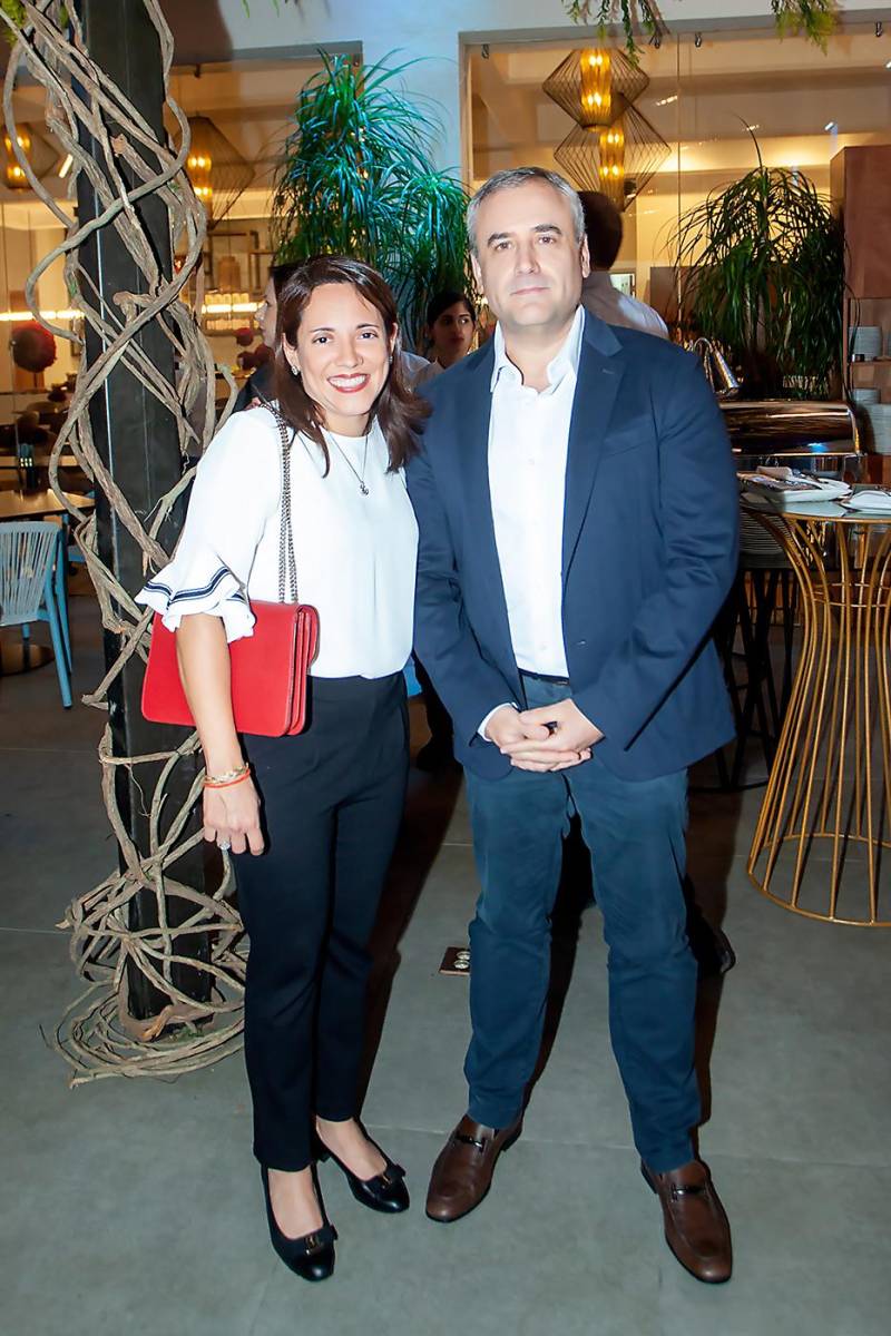 Larissa e Isaac Martínez.
