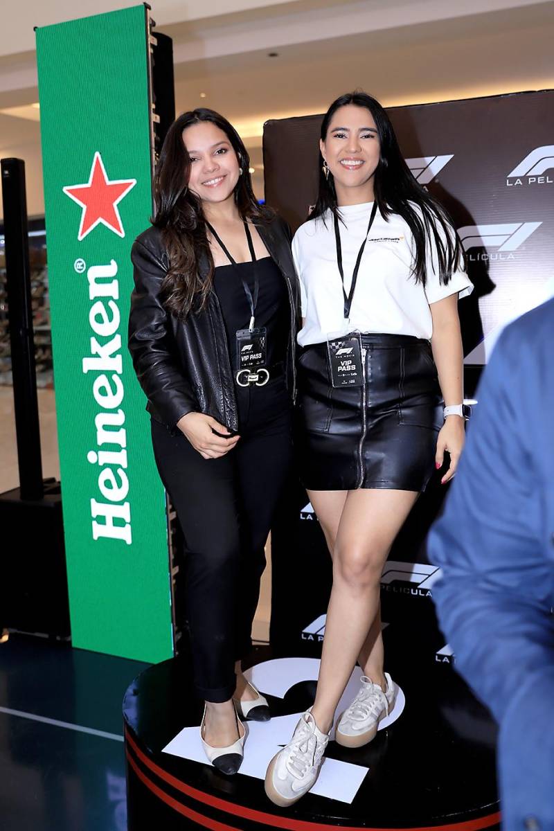 Ana Gómez y Norma Farias. 