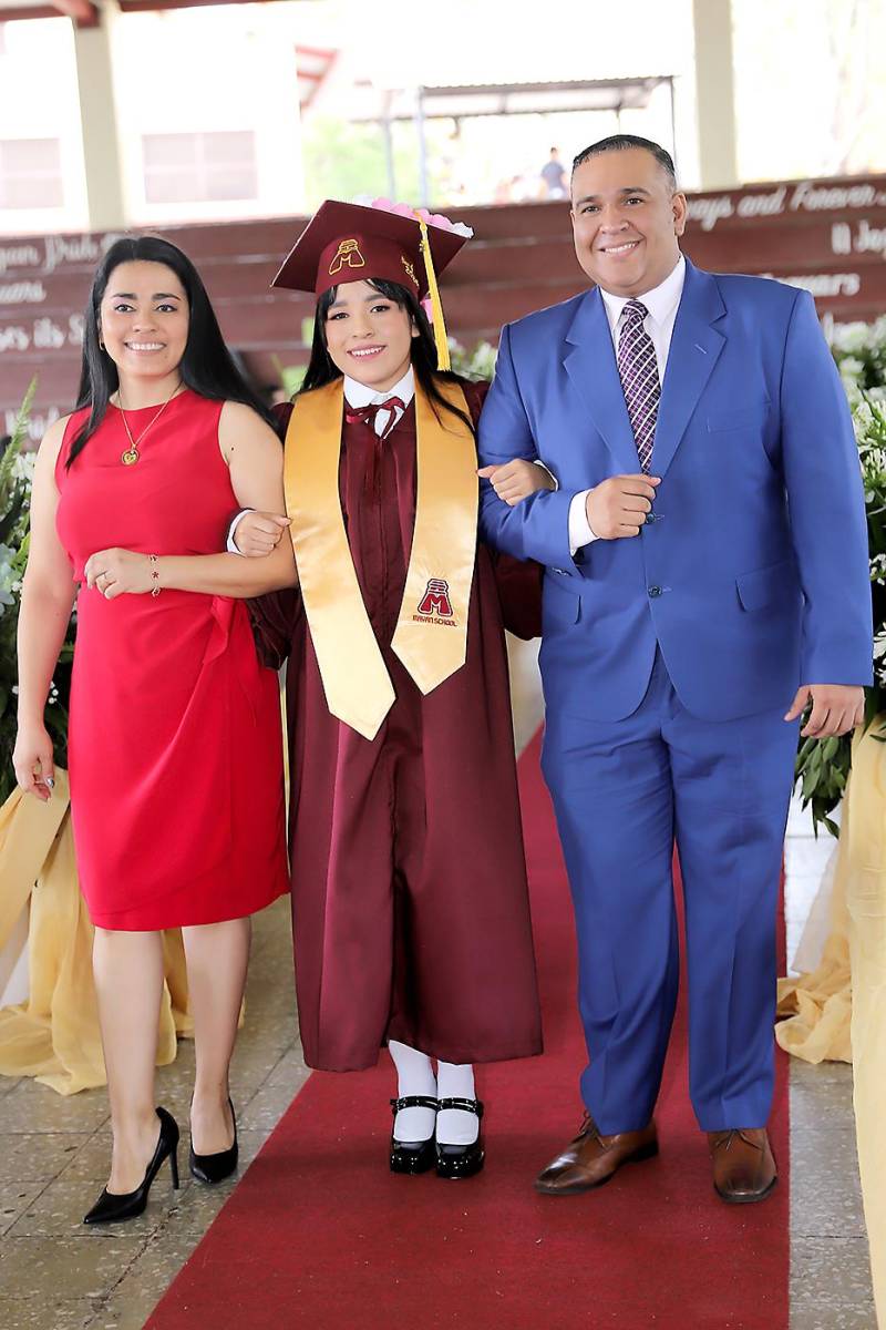 Graduación 2024 de Mayan School